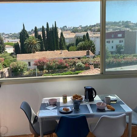 T2- 2Adultes/2Enfants Centre-Ville, Proche Plages Cavalaire-sur-Mer Esterno foto